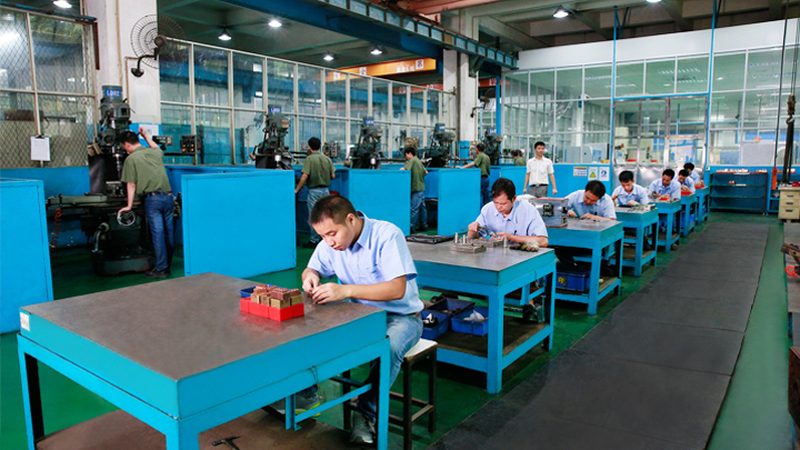 拉伸模具定制：流程解析与关键注意事项